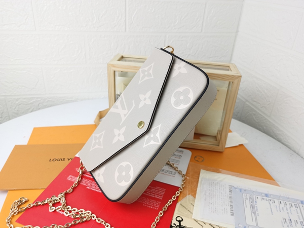 LVコピーウォレット内部構造